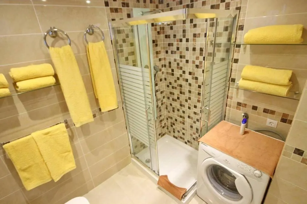 Studio In Beachfront Complex In El Duque Area, Costa Adeje
